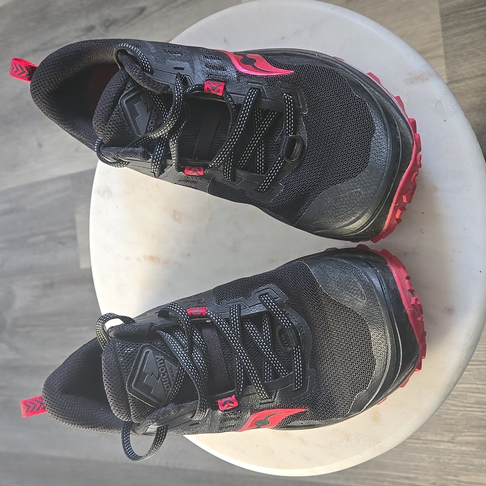 Saucony PWR Trac Black and Pink Trail Shoes